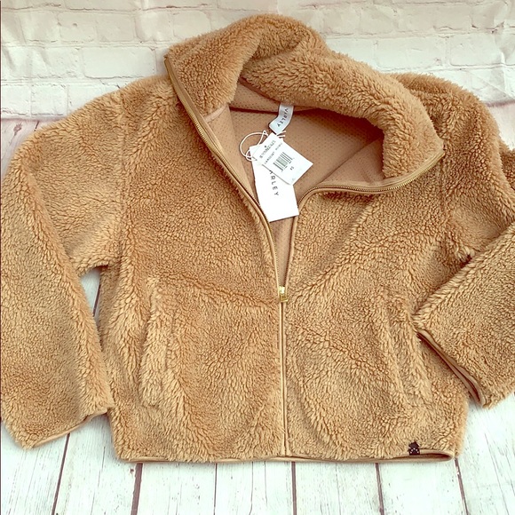 💜 Varley Highwood Jacket (camel color) - Picture 2 of 6